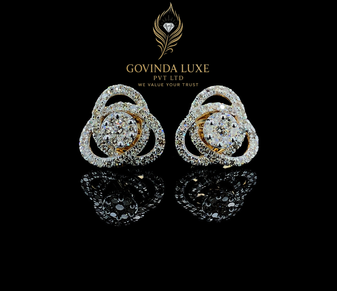 Elegant Floral Diamond Stud Earrings in 14 Karat Gold